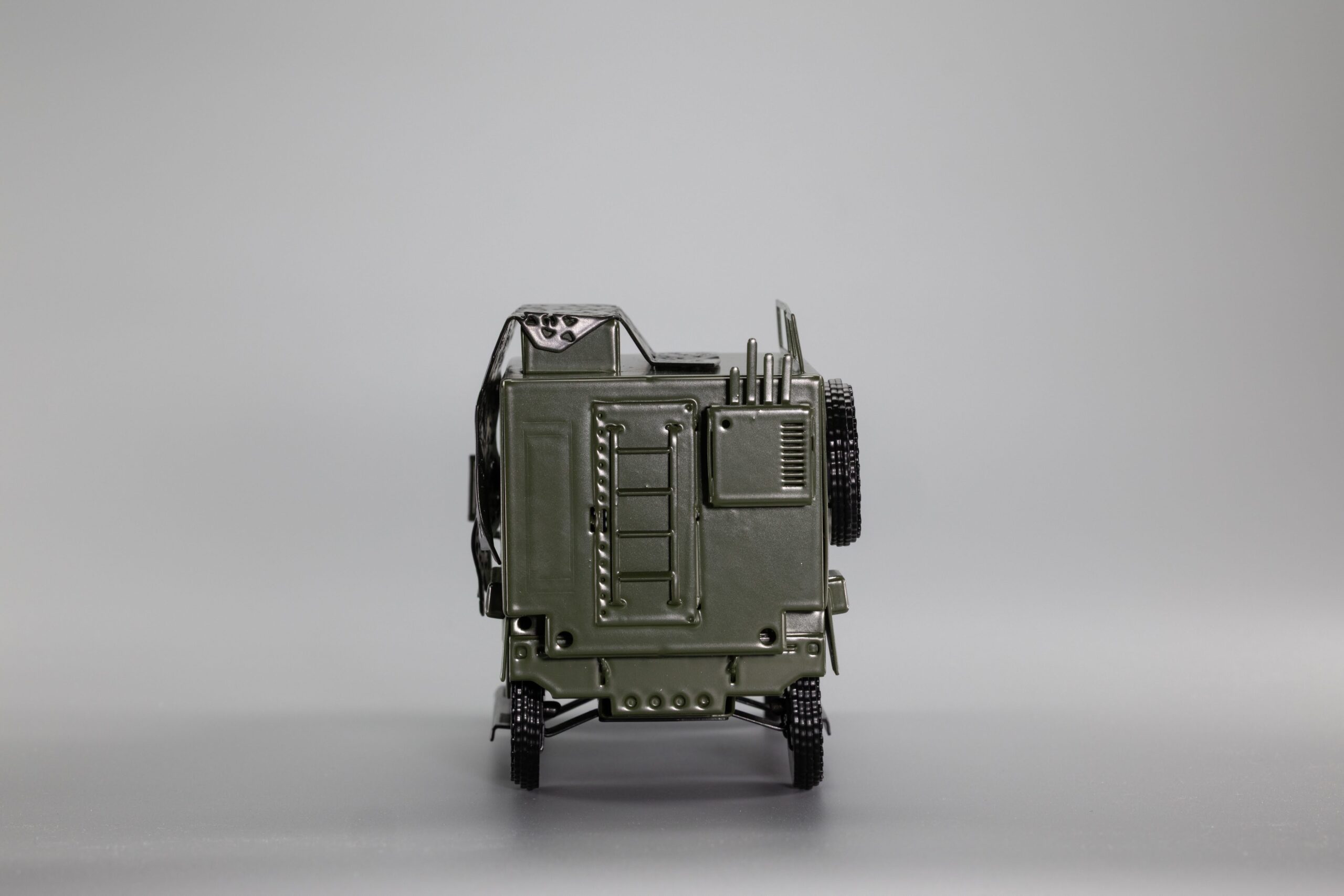 HMMWV M1037 SHELTER CARRIER