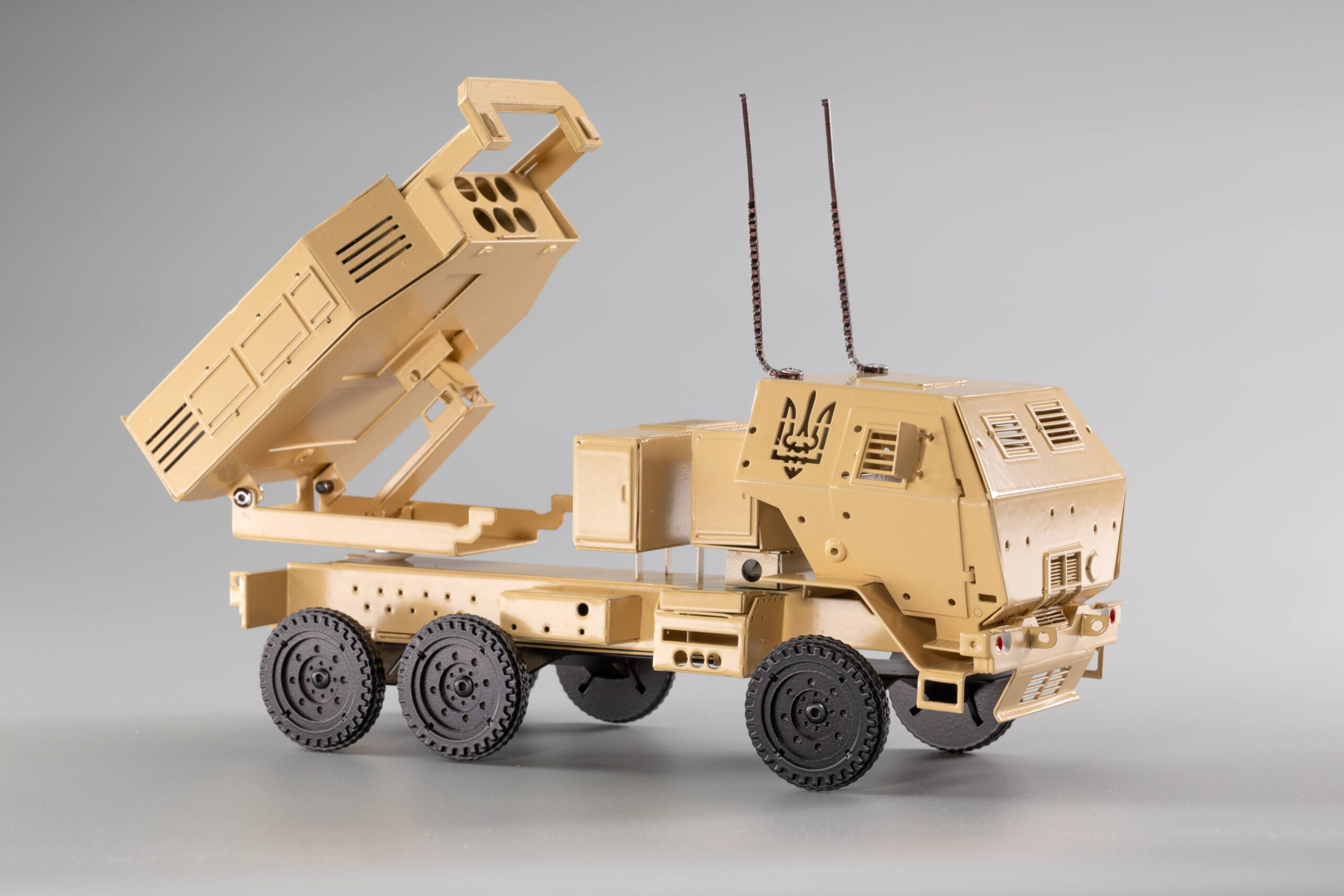 M142 HIMARS